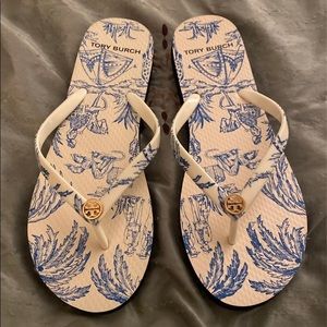 Tory Burch flip flops 7